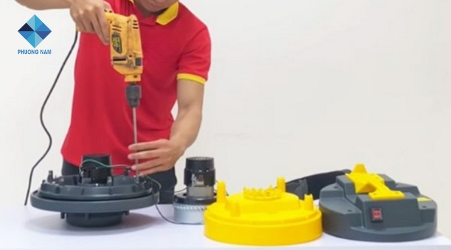 Lắp motor mới vào đúng vị trí