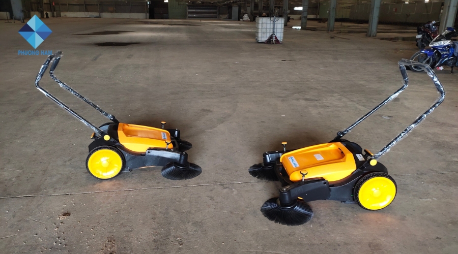Xe quét rác mini cơ học đẩy tay giá rẻ