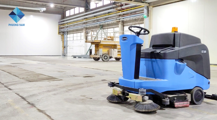 Xe quét rác mini ngồi lái hiệu suất cao