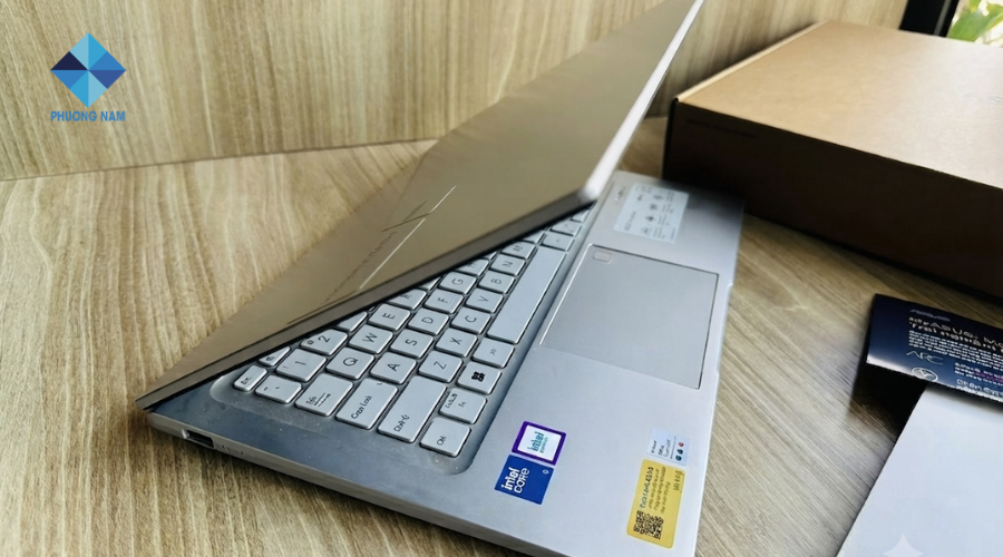 ASUS Vivobook 14 X1404VA