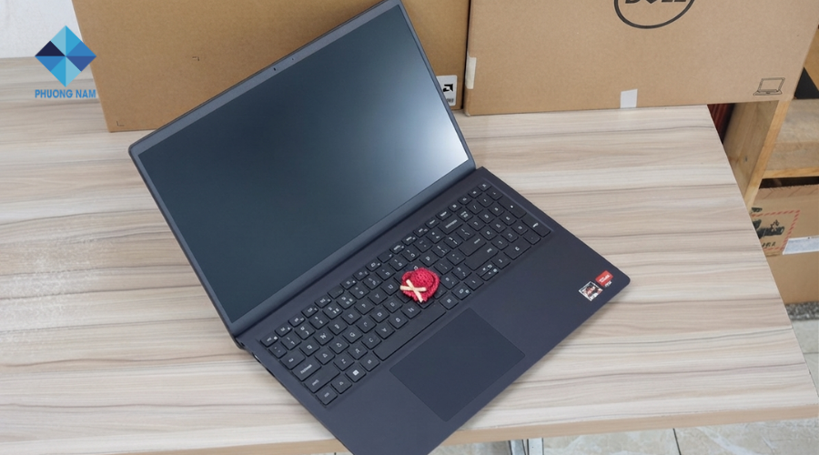 Dell Pro 15 Essential