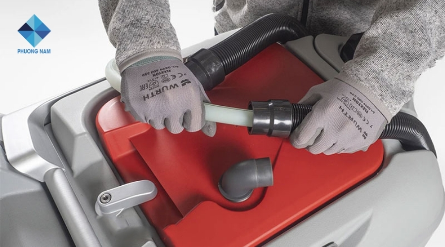 Vệ sinh hệ thống hút