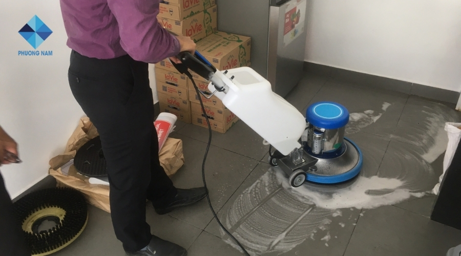 Máy móc vệ sinh sàn nhà