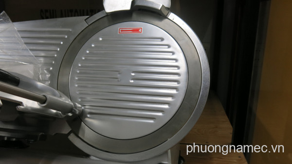 Dao Thái Thịt Đông Lạnh và Thịt Chín