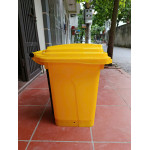 Thùng rác nhựa 60L đạp chân màu vàng Paloca HTN60DC-Y