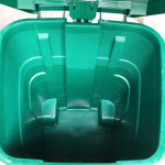Thùng rác 70L nhựa HDPE đạp chân màu xanh lá Paloca HTN70-G1