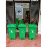 Thùng rác nhựa HPDE 120L đạp chân màu xanh Paloca HTN120DC-G1