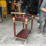 Xe đẩy phục vụ rượu inox mạ vàng cao cấp HTFW-25