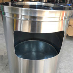 Thùng rác inox tròn có gạt tàn Ø38 HTI-94