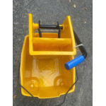 Xe vắt nước lau nhà 1 xô 24L màu vàng HT08079