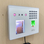 Máy chấm công vân tay và khuôn mặt ZKTeco MB40VL